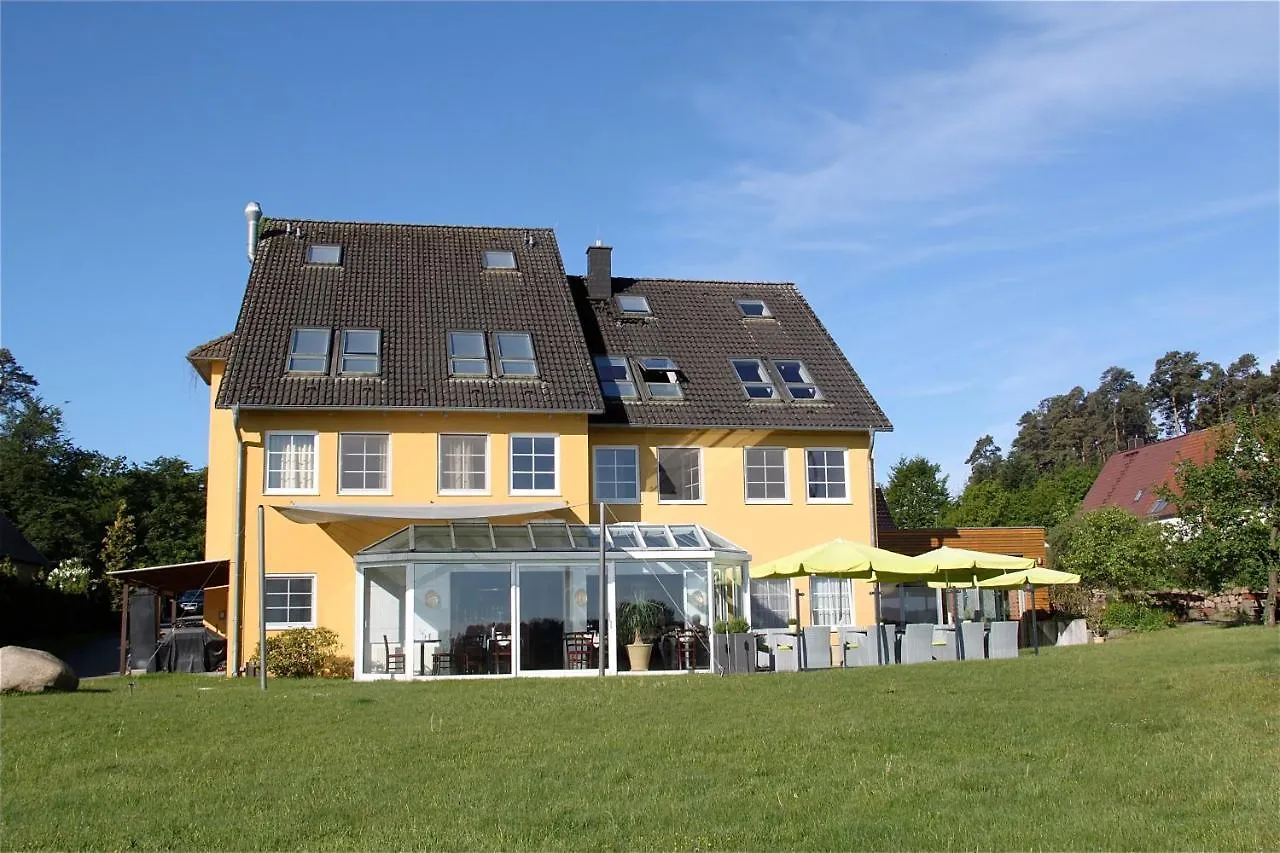 Familienurlaub in Waren (Müritz): 4 Hotels im Vergleich