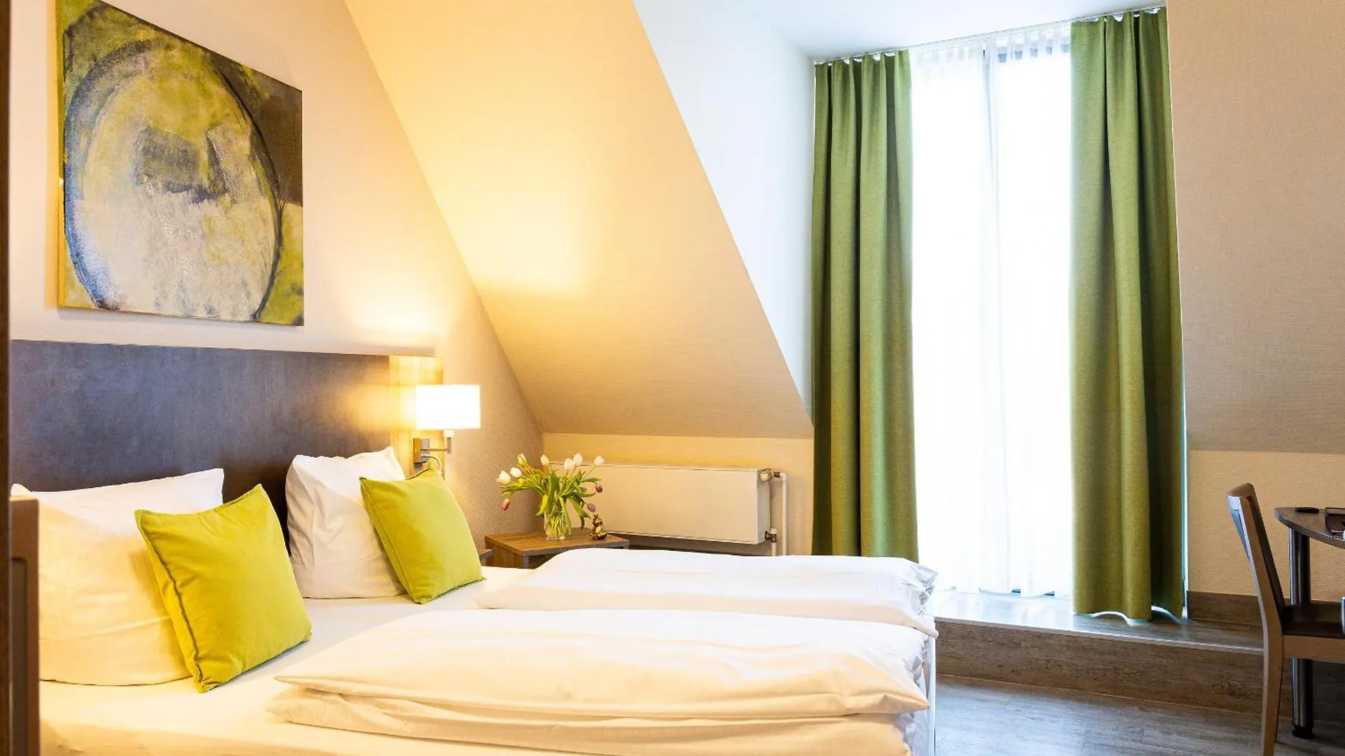 4 Zentrale Hotels nahe der Konstantinbasilika Trier